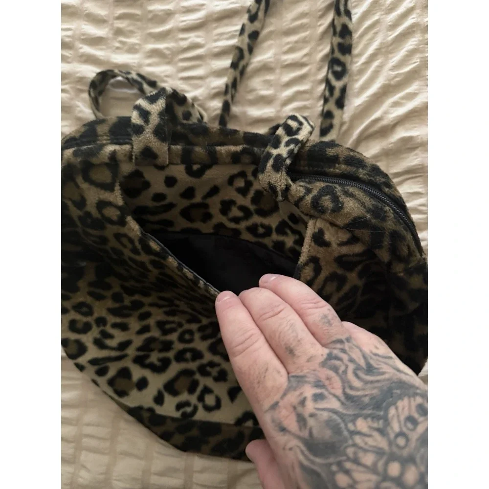 Fuzzy Leopard/Cheetah print purse bag, 13x10